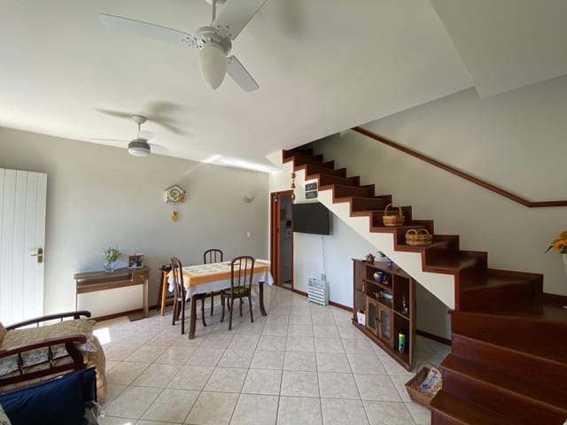 Casa 2 quartos e 3 banheiros, à venda, no bairro Braga em Cabo Frio