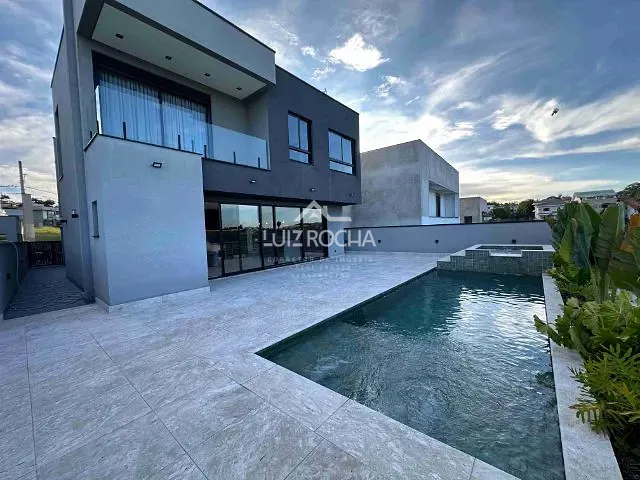 Casa com 430m² 4 quartos e 7 banheiros, à venda, no bairro São Paulo II em Cotia