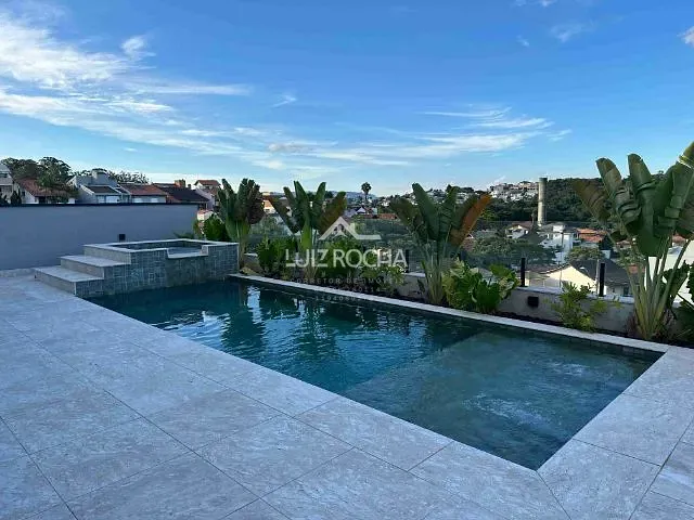 Casa com 430m² 4 quartos e 7 banheiros, à venda, no bairro São Paulo II em Cotia