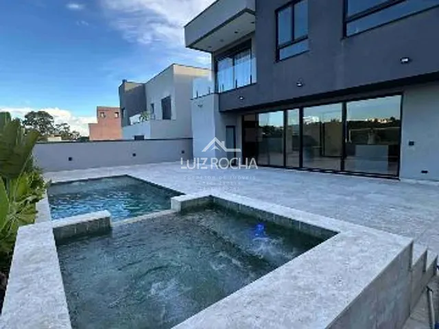 Casa com 430m² 4 quartos e 7 banheiros, à venda, no bairro São Paulo II em Cotia