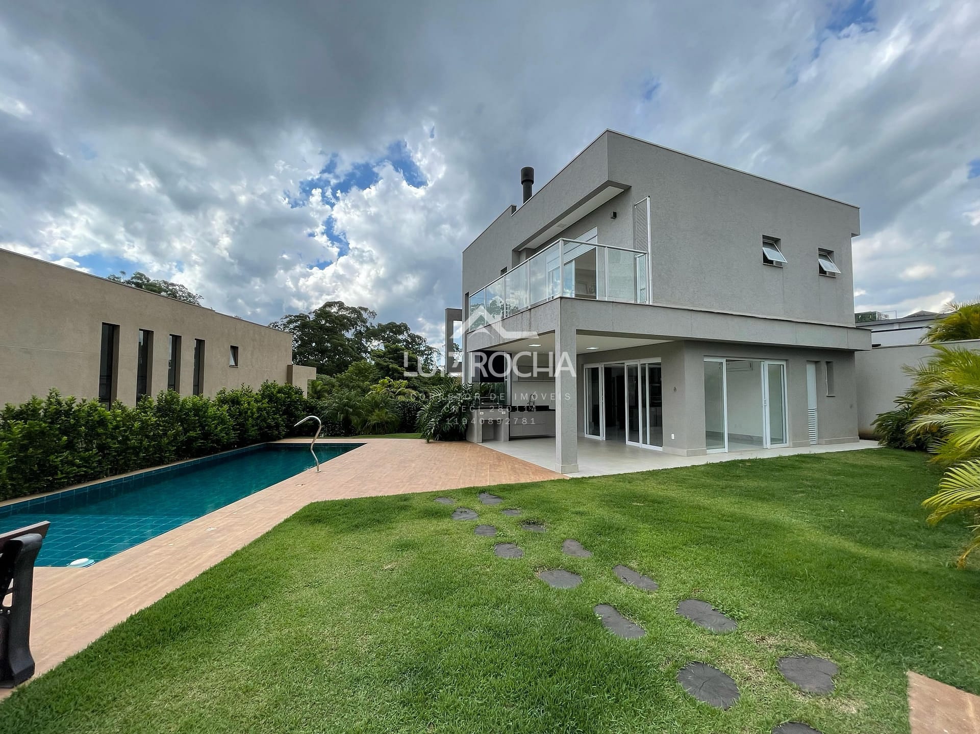 Casa, 4 quartos, 308 m² - Foto 1