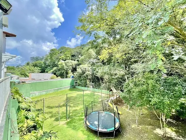 Casa com 109m² 3 quartos e 2 banheiros, à venda, no bairro Jardim Barbacena em Cotia