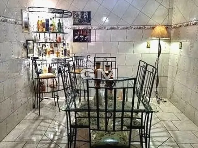Casa com 290m² 2 quartos e 2 banheiros, à venda, no bairro Jardim Independência em Ribeirão Preto