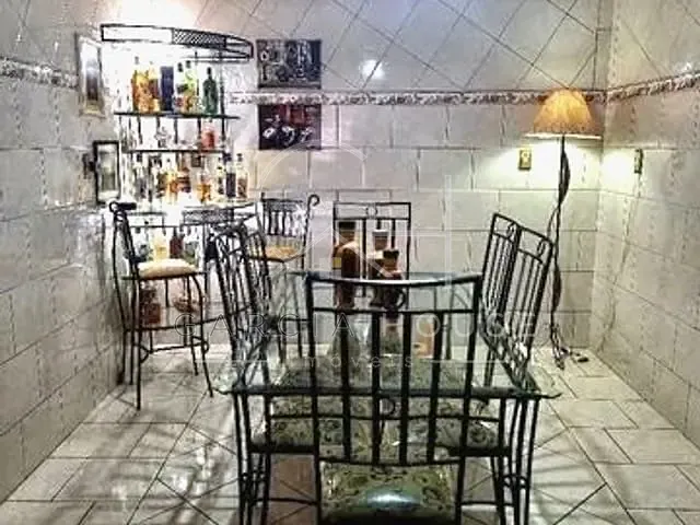 Casa com 290m² 2 quartos e 2 banheiros, à venda, no bairro Jardim Independência em Ribeirão Preto