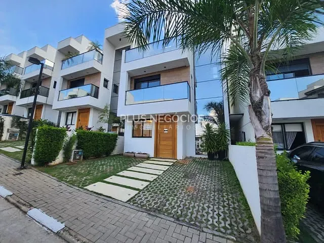 Casa com 146m² 3 quartos e 4 banheiros, à venda, no bairro Parque Rincão em Cotia