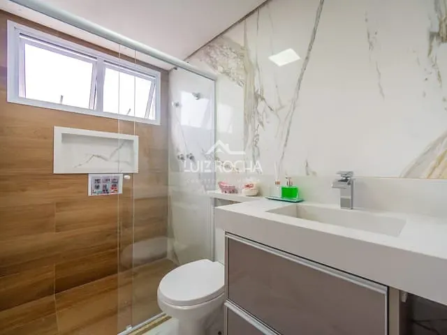 Casa com 214m² 3 quartos e 4 banheiros, à venda, no bairro Jardim Rebelato em Cotia