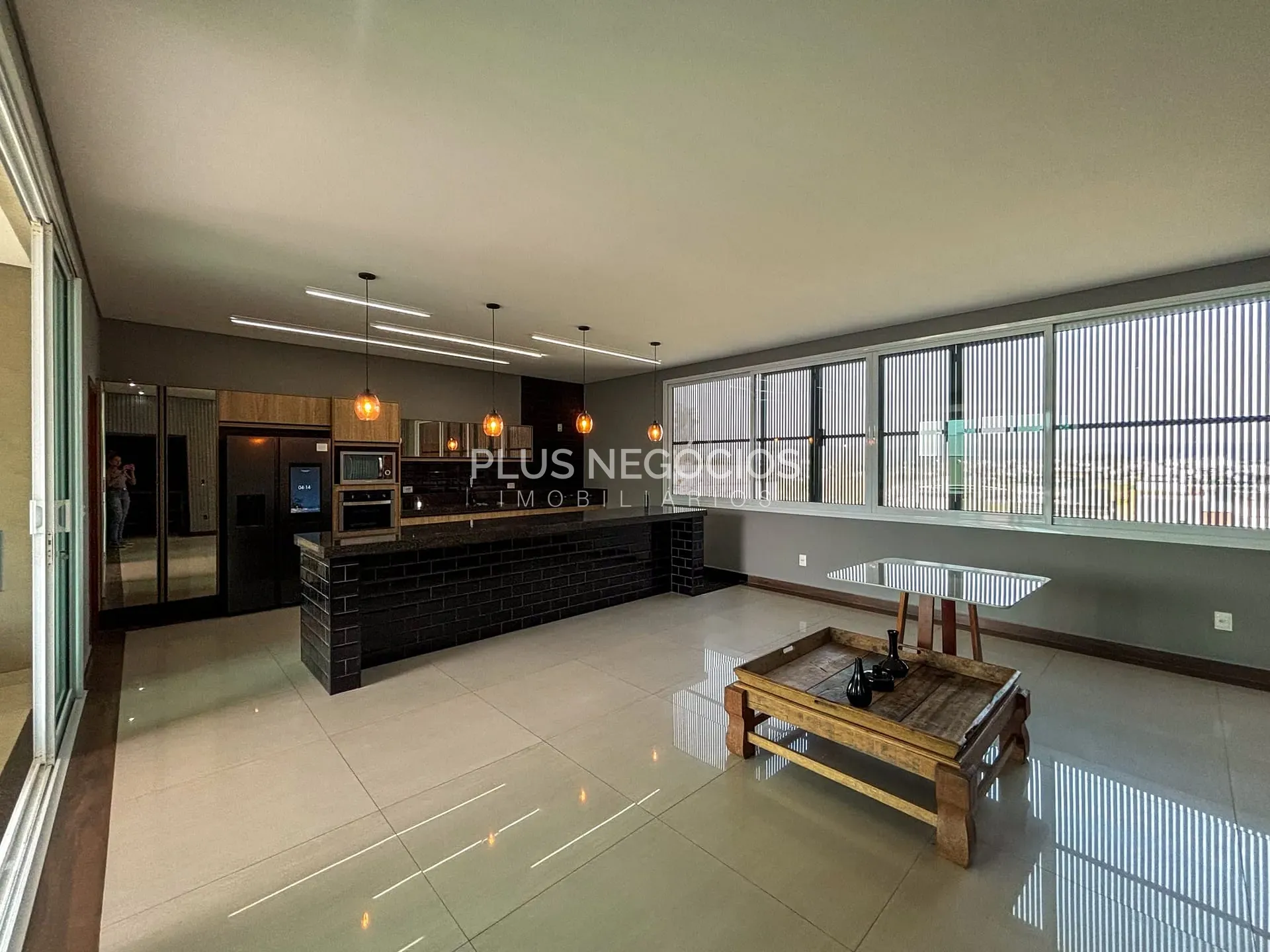 Casa, 4 quartos, 360 m² - Foto 1