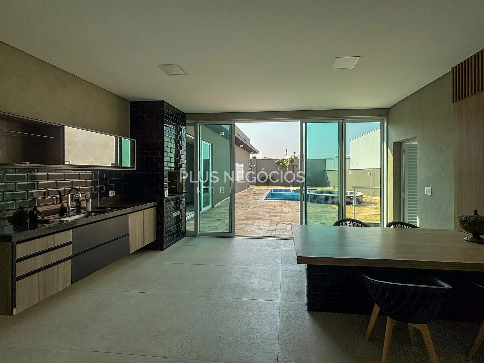 Casa, 4 quartos, 360 m² - Foto 18