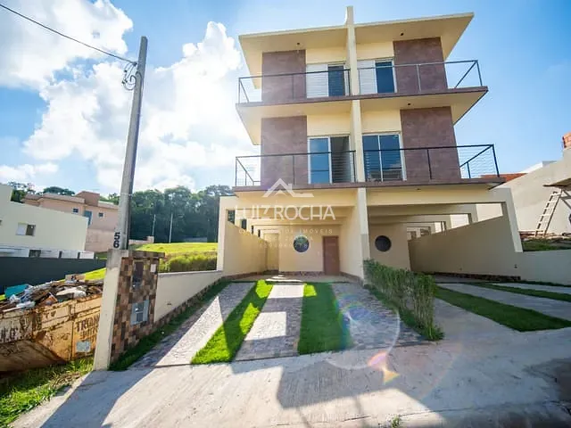 Casa com 125m² 3 quartos e 3 banheiros, à venda, no bairro Sítio Boa Vista em Cotia