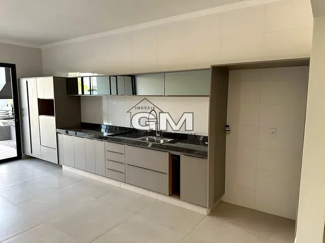 Casa com 300m² 3 quartos e 2 banheiros, à venda, no bairro Jardim San Marco em Ribeirão Preto