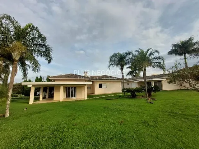 Casa com 1127m² 3 quartos e 5 banheiros, à venda, no bairro Araçoabinha em Araçoiaba da Serra