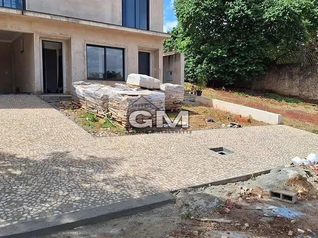 Casa com 540m² 3 quartos e 2 banheiros, à venda, no bairro Bonfim Paulista em Ribeirão Preto