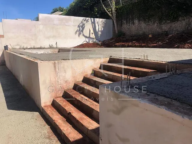 Casa com 540m² 3 quartos e 2 banheiros, à venda, no bairro Bonfim Paulista em Ribeirão Preto