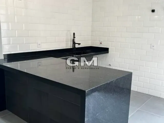 Casa com 300m² 3 quartos e 2 banheiros, à venda, no bairro Residencial Vereador Mario Arantes Ferreira em Brodowski