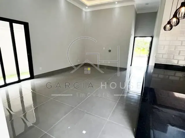 Casa com 300m² 3 quartos e 2 banheiros, à venda, no bairro Residencial Vereador Mario Arantes Ferreira em Brodowski