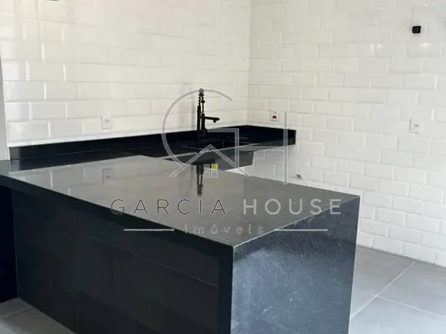 Casa com 300m² 3 quartos e 2 banheiros, à venda, no bairro Residencial Vereador Mario Arantes Ferreira em Brodowski