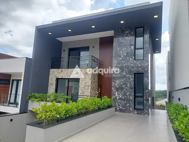 Casa com 320m² 3 quartos e 3 banheiros, à venda, no bairro Colônia Dona Luíza em Ponta Grossa