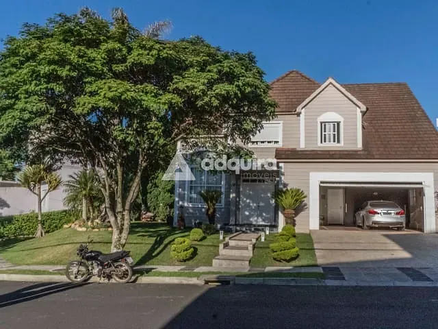 Casa com 680m² 3 quartos e 5 banheiros, à venda, no bairro Orfãs em Ponta Grossa