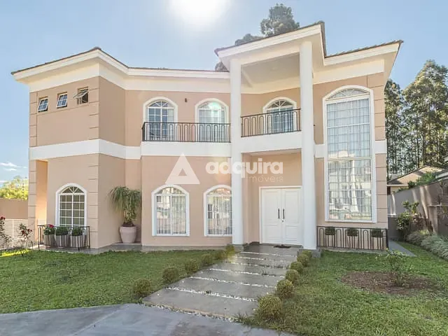 Casa com 930m² 3 quartos e 4 banheiros, à venda, no bairro Orfãs em Ponta Grossa