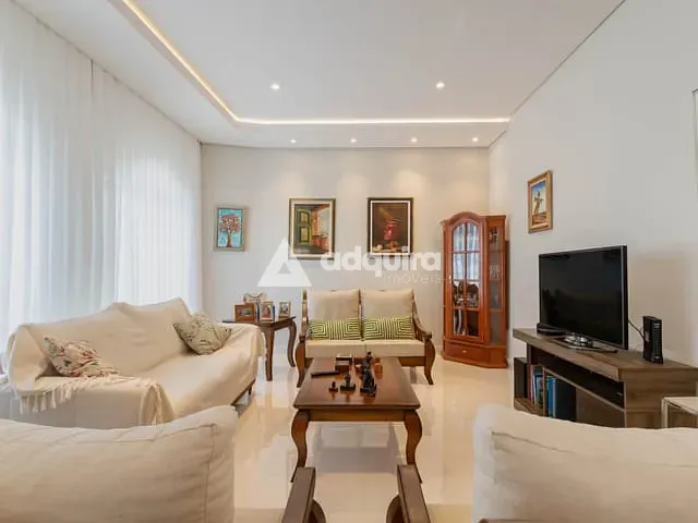 Casa com 930m² 3 quartos e 4 banheiros, à venda, no bairro Orfãs em Ponta Grossa