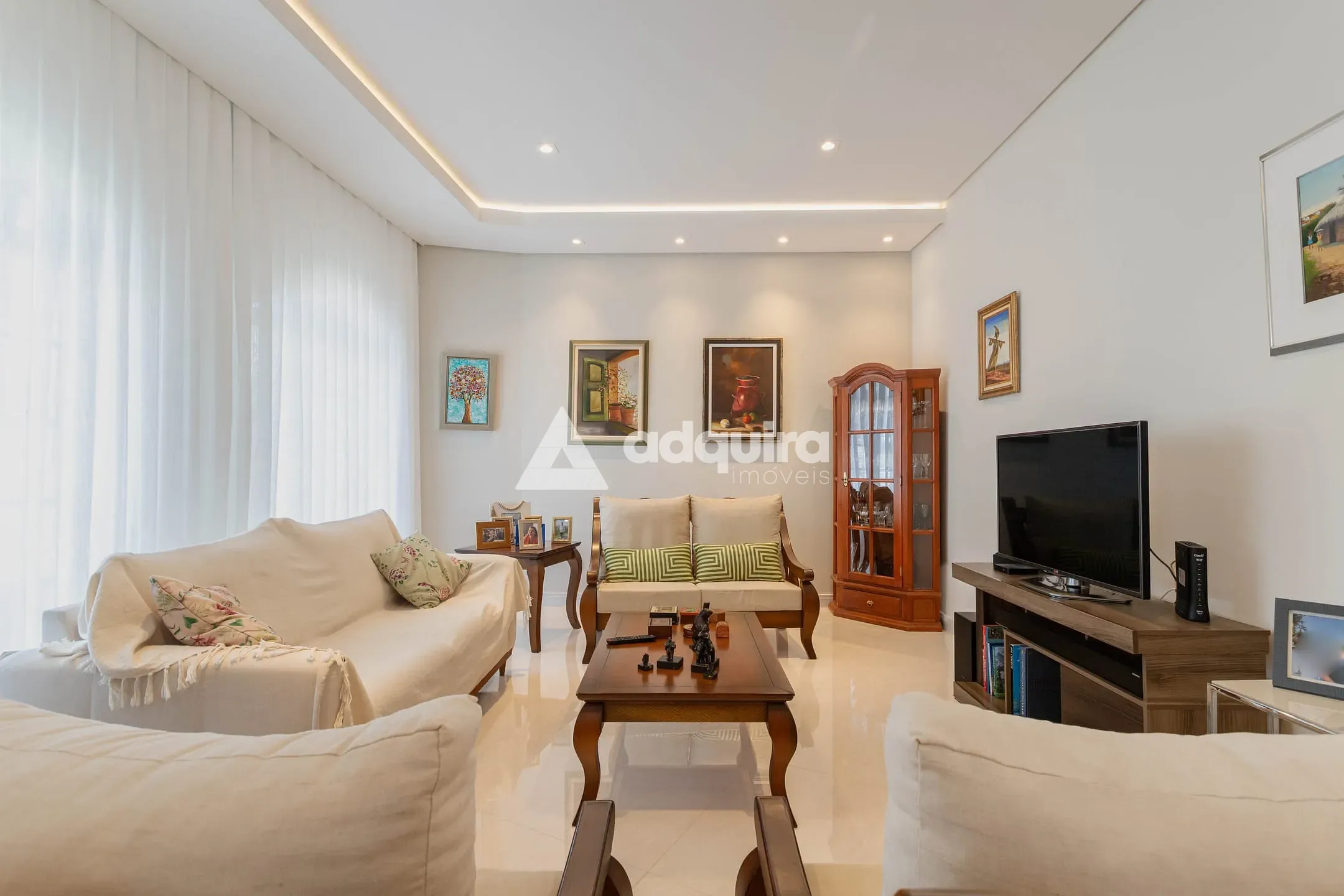 Casa, 3 quartos, 278 m² - Foto 2