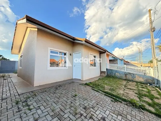 Casa 2 quartos e 1 banheiro, para alugar, no bairro Uvaranas em Ponta Grossa