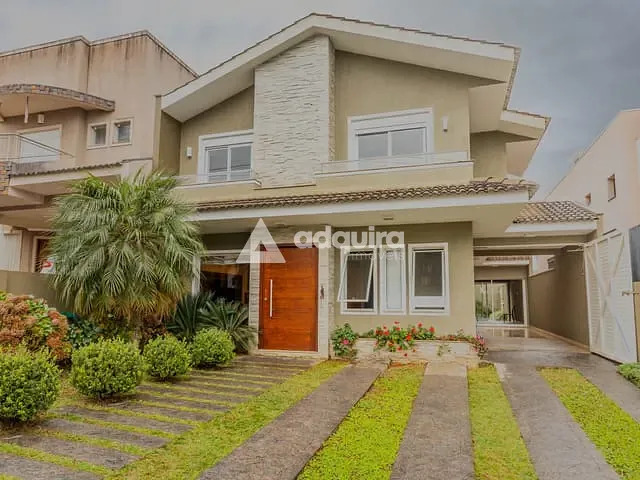 Casa com 300m² 4 quartos e 3 banheiros, à venda, no bairro Neves em Ponta Grossa