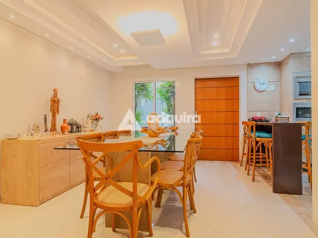 Casa com 300m² 4 quartos e 3 banheiros, à venda, no bairro Neves em Ponta Grossa