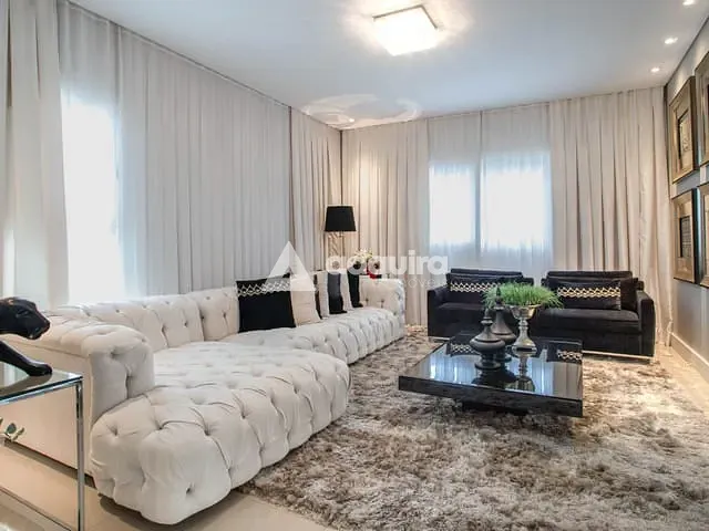 Casa com 655m² 4 quartos e 6 banheiros, à venda, no bairro Estrela em Ponta Grossa