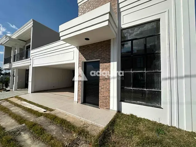 Casa com 200m² 3 quartos e 3 banheiros, à venda, no bairro Contorno em Ponta Grossa