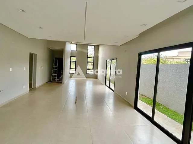 Casa com 309m² 3 quartos e 3 banheiros, à venda, no bairro Jardim Carvalho em Ponta Grossa