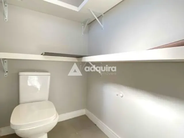 Casa com 140m² 3 quartos e 3 banheiros, à venda, no bairro Contorno em Ponta Grossa