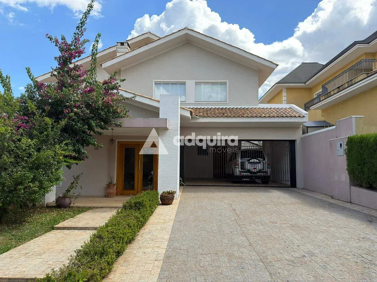 Casa, 4 quartos, 306 m² - Foto 1