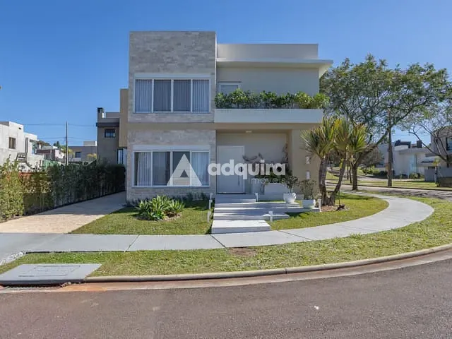 Casa com 320m² 3 quartos e 3 banheiros, à venda, no bairro Jardim Carvalho em Ponta Grossa