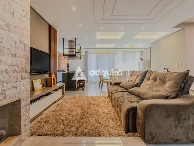 Casa com 334m² 3 quartos e 3 banheiros, à venda, no bairro Jardim Carvalho em Ponta Grossa