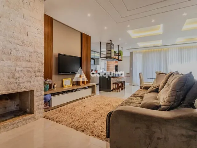 Casa com 334m² 3 quartos e 3 banheiros, à venda, no bairro Jardim Carvalho em Ponta Grossa