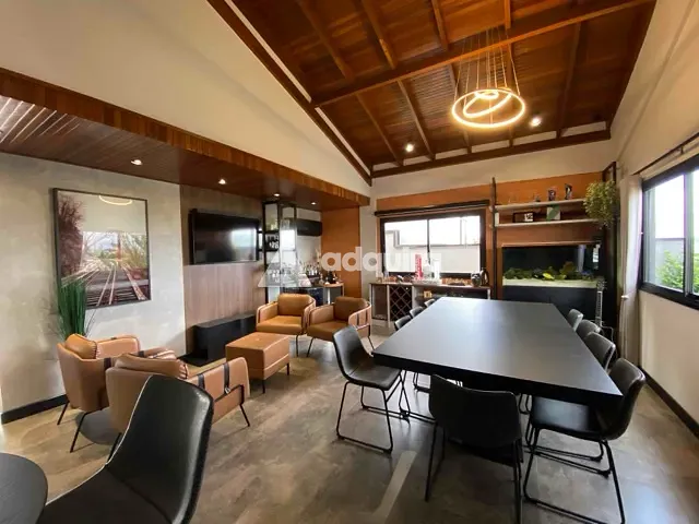 Casa com 302m² 4 quartos e 4 banheiros, à venda ou para alugar, no bairro Jardim Carvalho em Ponta Grossa