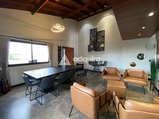 Casa com 302m² 4 quartos e 4 banheiros, à venda ou para alugar, no bairro Jardim Carvalho em Ponta Grossa