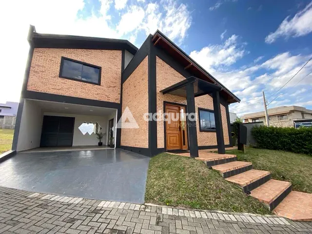 Casa com 302m² 4 quartos e 4 banheiros, à venda ou para alugar, no bairro Jardim Carvalho em Ponta Grossa