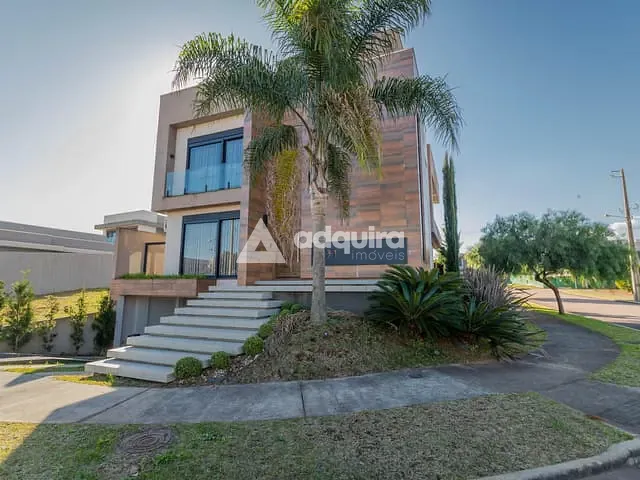 Casa com 300m² 4 quartos e 4 banheiros, à venda ou para alugar, no bairro Jardim Carvalho em Ponta Grossa