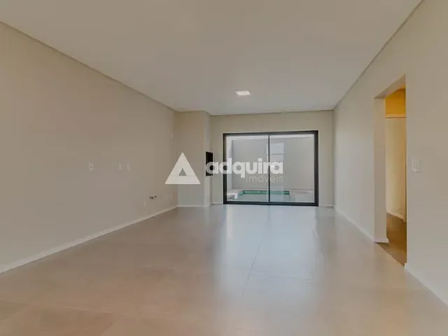 Casa com 255m² 3 quartos e 4 banheiros, à venda, no bairro Orfãs em Ponta Grossa