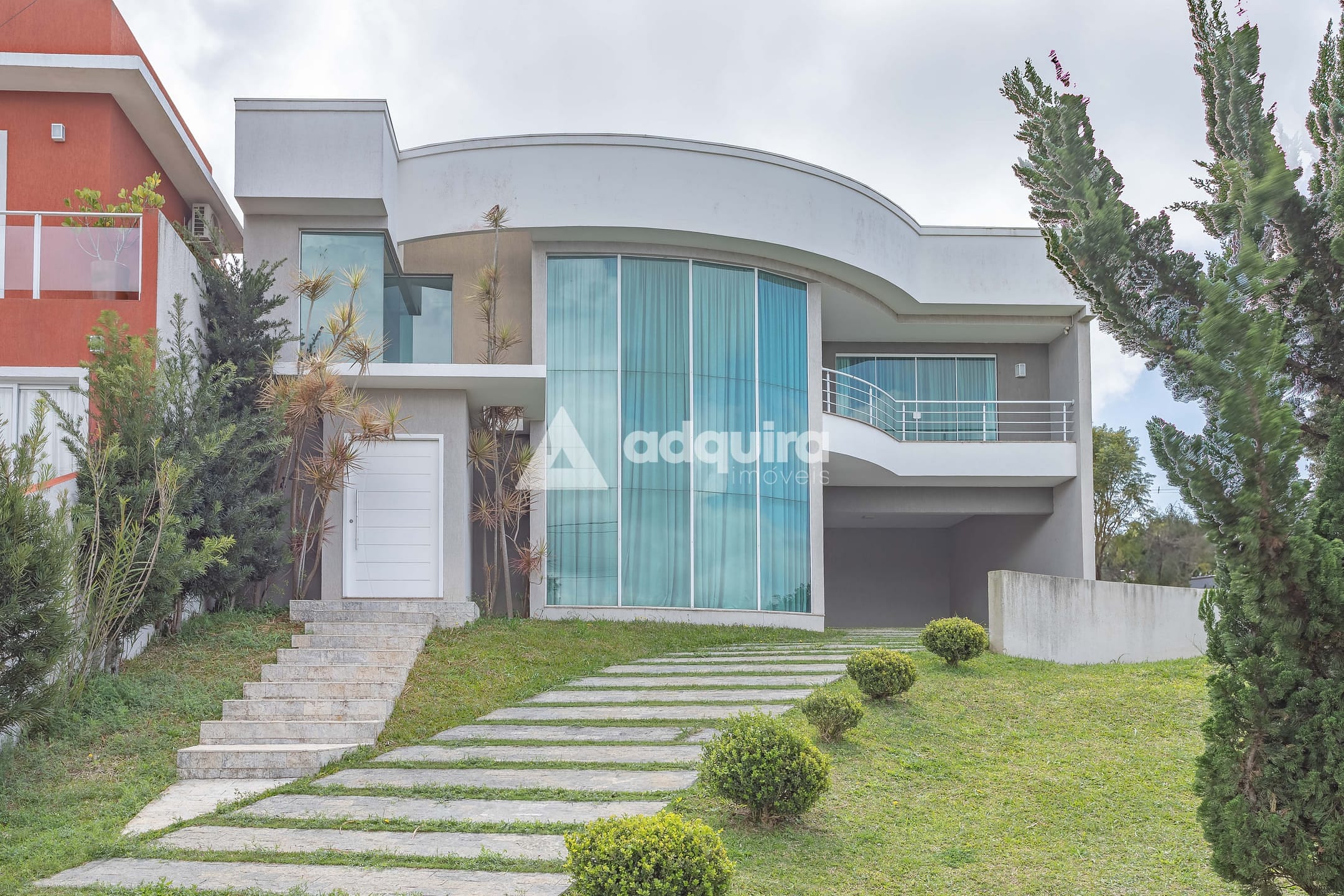 Casa, 3 quartos, 260 m² - Foto 1