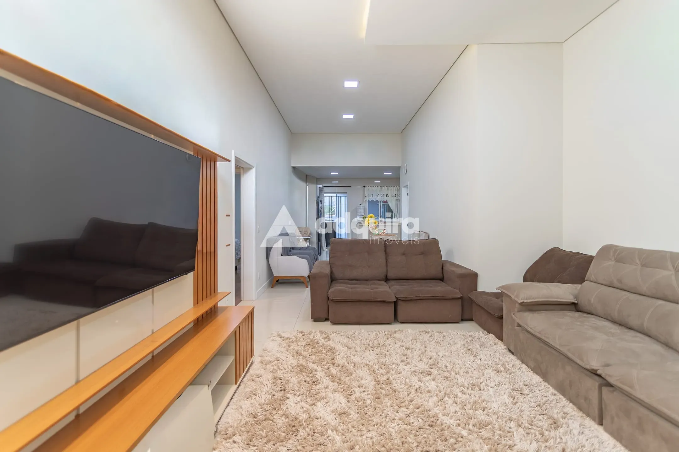 Casa, 3 quartos, 212 m² - Foto 2