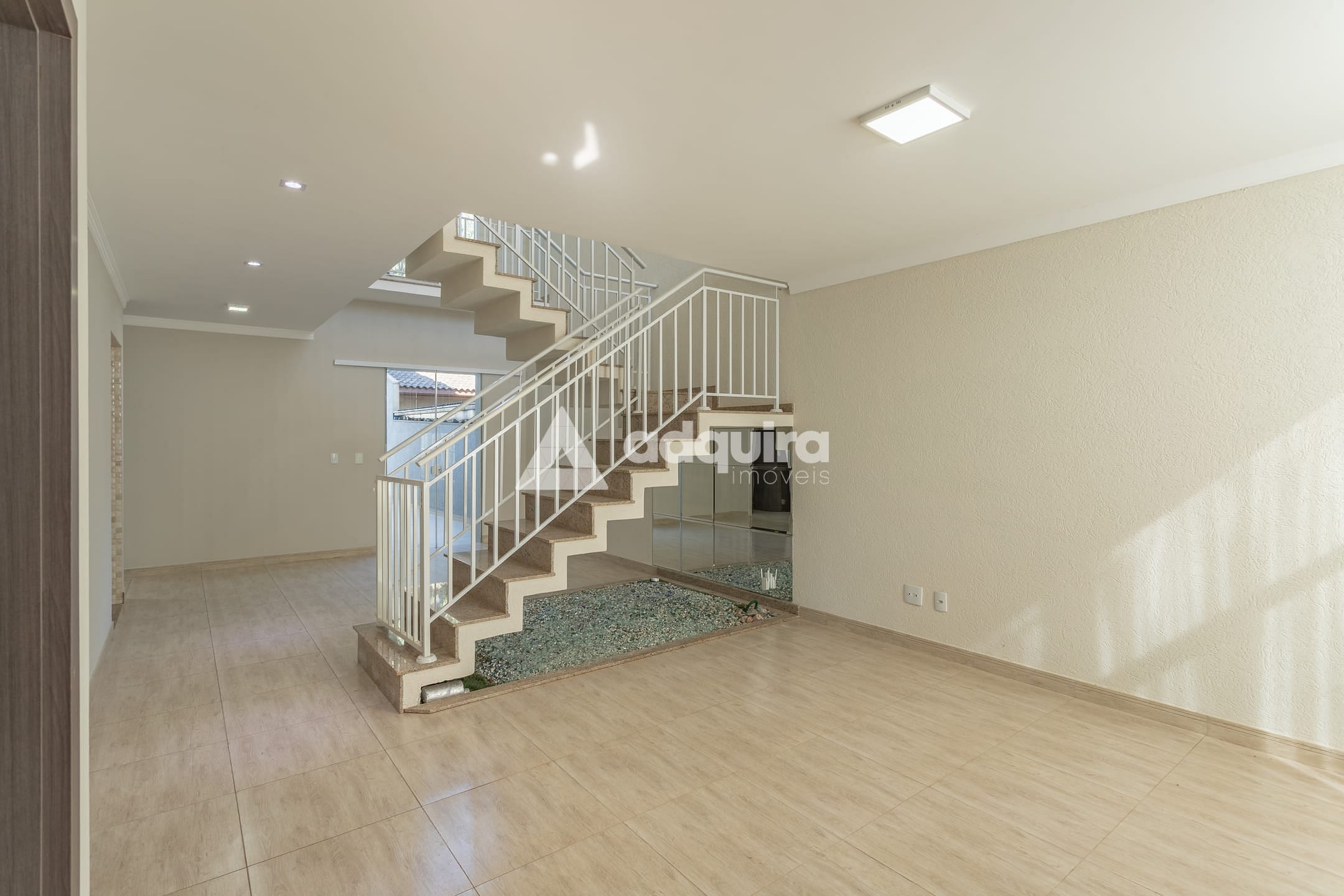 Casa, 3 quartos, 260 m² - Foto 2