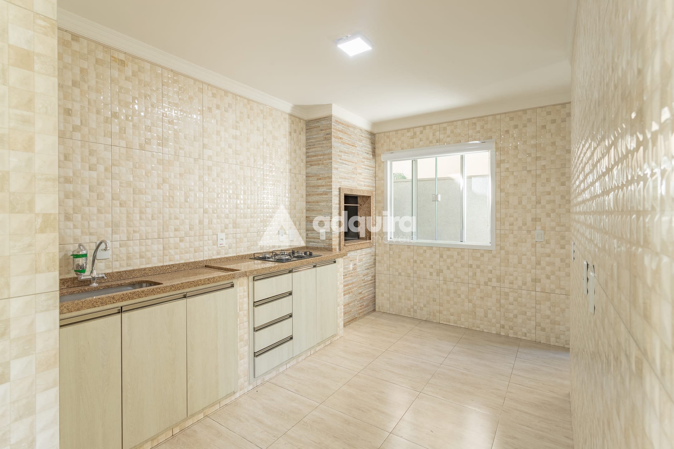 Casa, 3 quartos, 260 m² - Foto 4