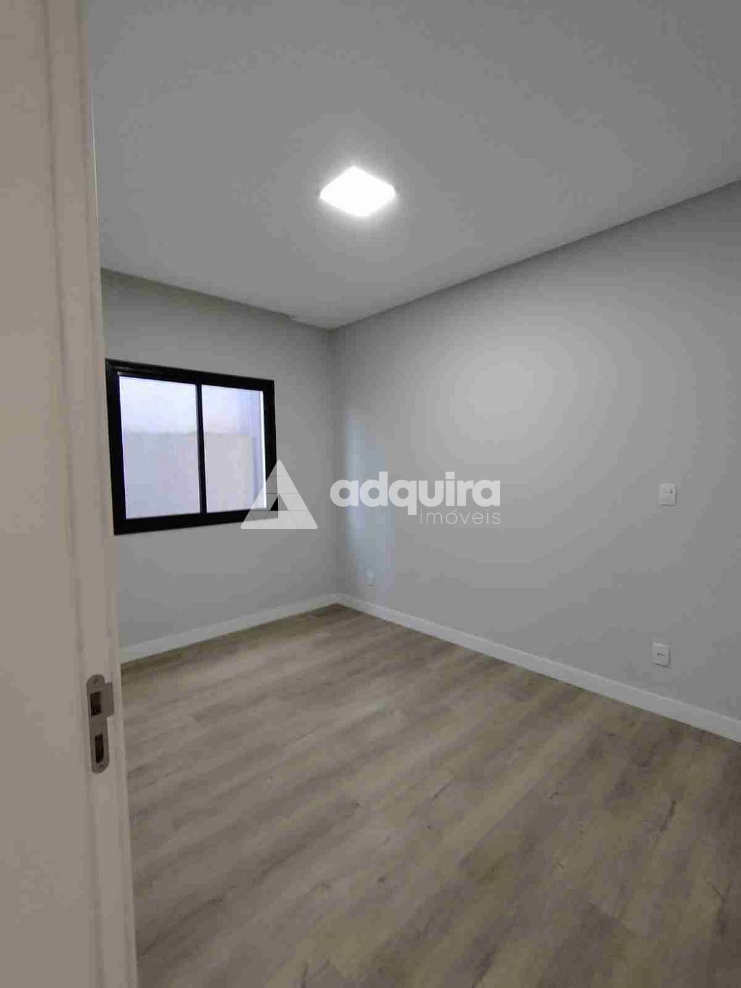 Casa à venda e aluguel com 3 quartos, 117m² - Foto 8