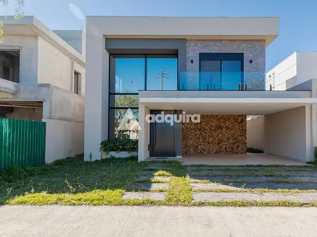 Casa com 300m² 3 quartos e 5 banheiros, à venda, no bairro Jardim Carvalho em Ponta Grossa