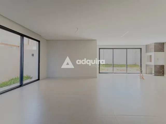Casa com 300m² 3 quartos e 5 banheiros, à venda, no bairro Jardim Carvalho em Ponta Grossa