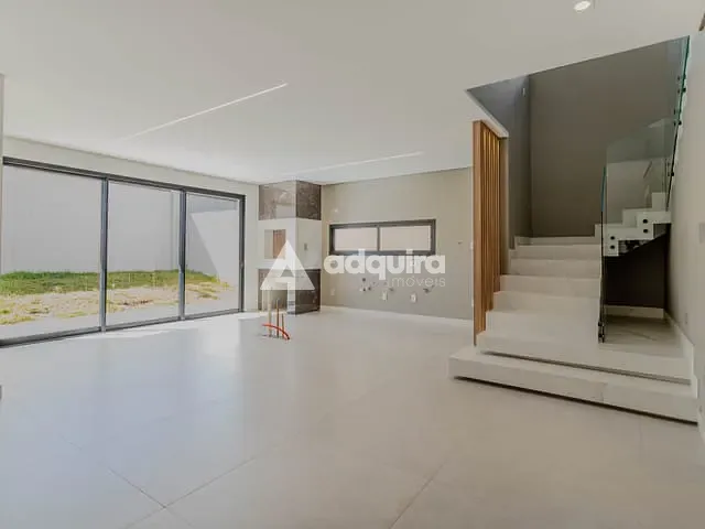 Casa com 300m² 3 quartos e 5 banheiros, à venda, no bairro Jardim Carvalho em Ponta Grossa