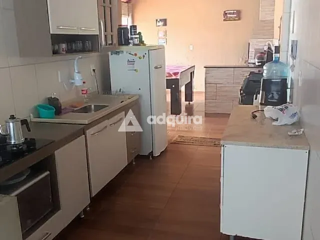 Casa 2 quartos e 1 banheiro, à venda, no bairro Uvaranas em Ponta Grossa